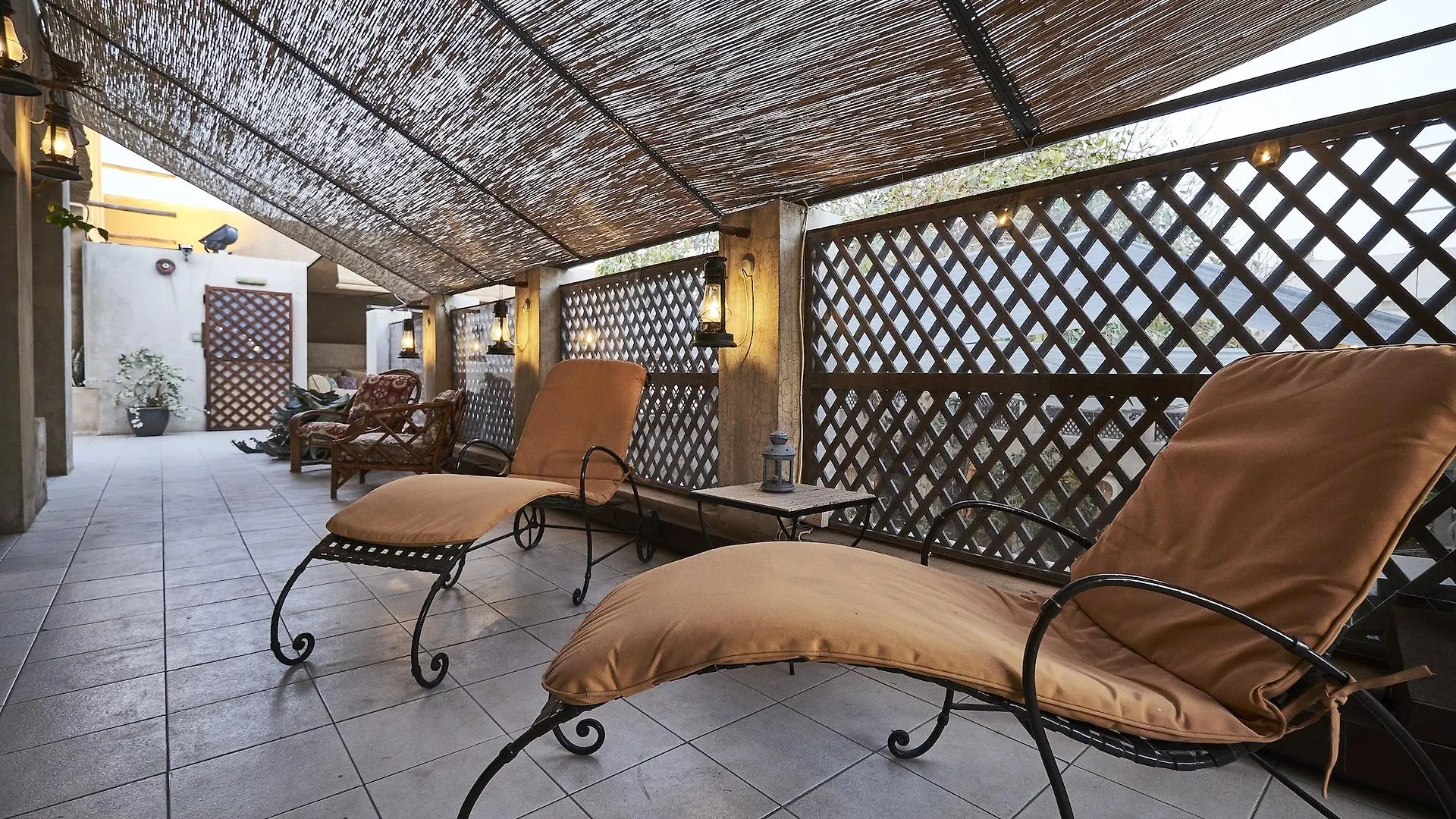 Xva Art Hotel Dubai 3*,