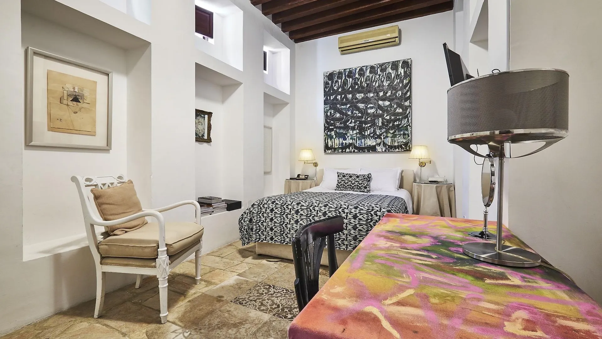 Xva Art Hotel Dubai 3*,
